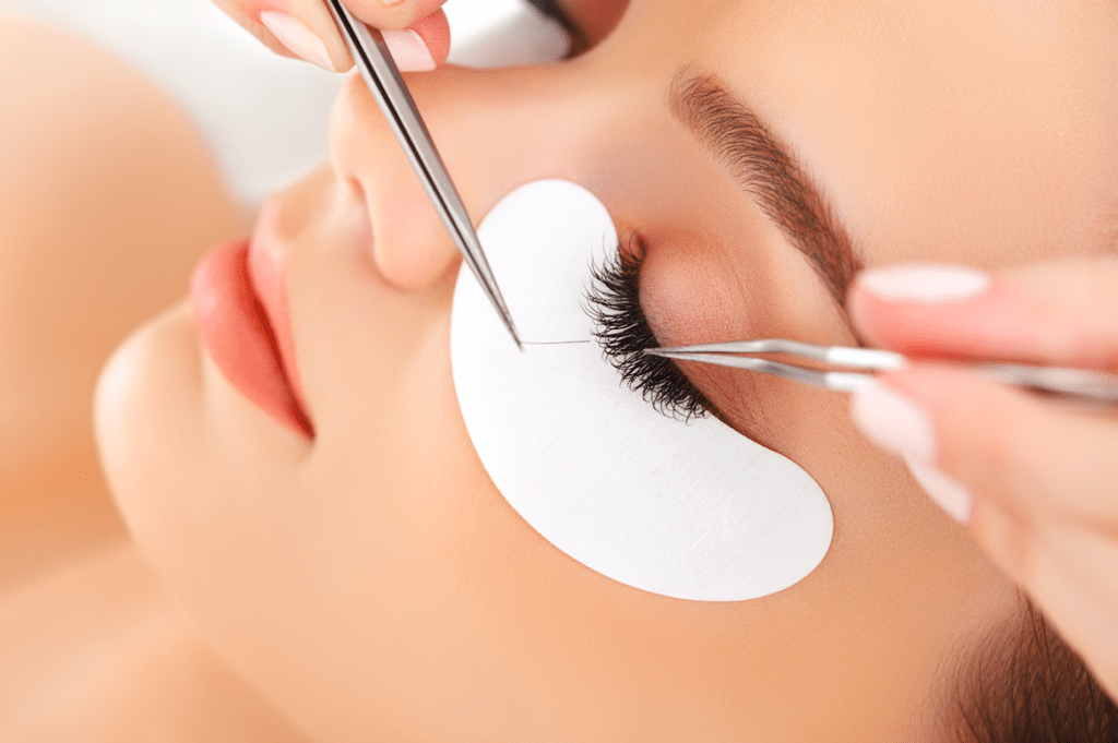 A woman getting lash extensions