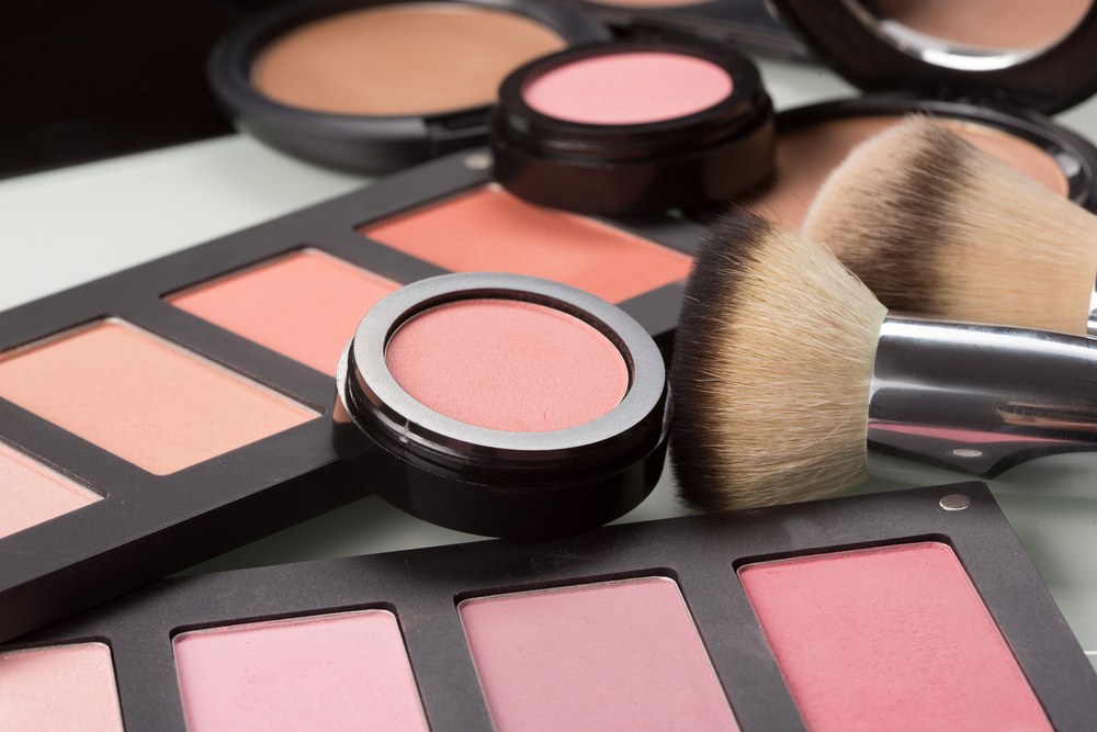 eyeshadow and makeup brushes